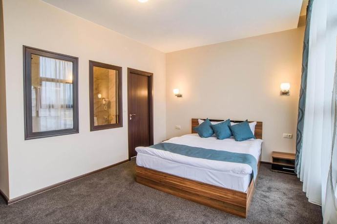 Imagen de la habitación del Park-hotel Yambol. Foto 16