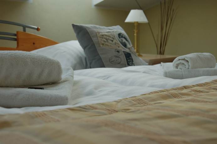 Imagen de la habitación del Parkhotel del Mar. Foto 6