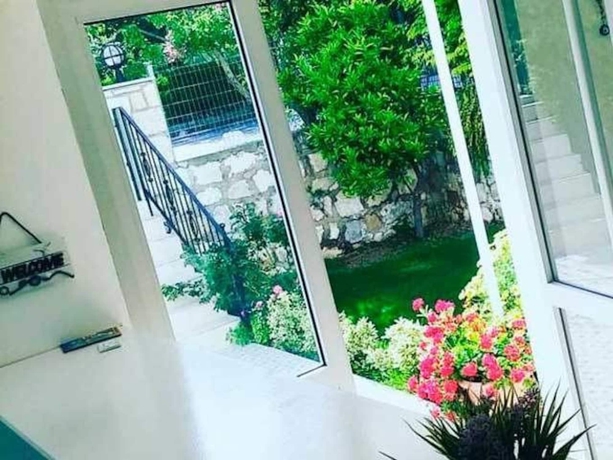 Imagen de los interiores del Parla Apart Otel. Foto 14