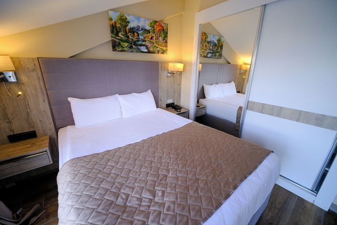 Imagen de la habitación del Parla Park Hotel. Foto 8