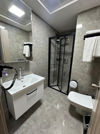Imagen de la habitación del Parla Park Hotel. Foto 15