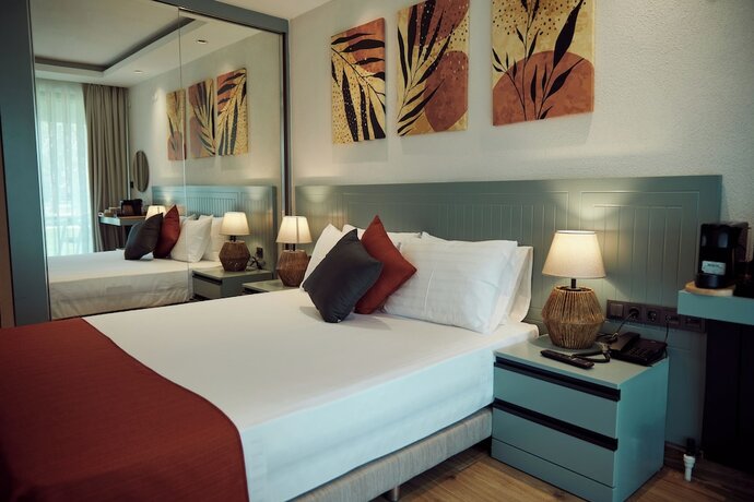 Imagen de la habitación del Parmos Otel. Foto 17