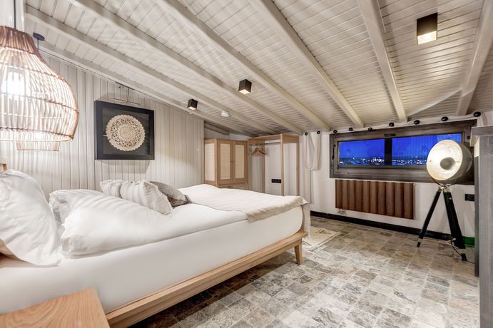 Imagen de la habitación del Parna Hotel. Foto 5