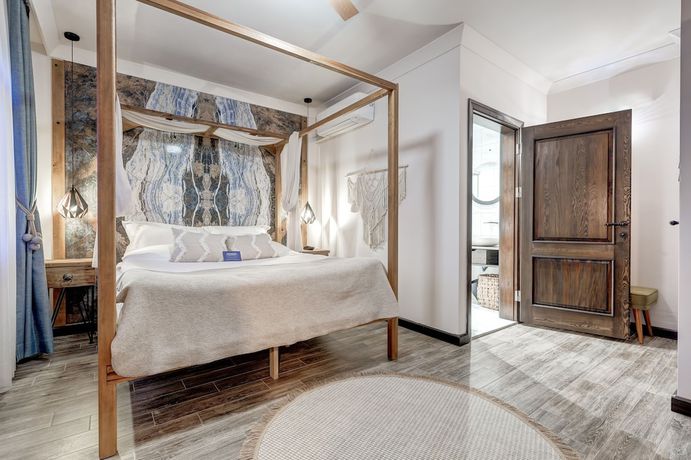 Imagen de la habitación del Parna Hotel. Foto 10