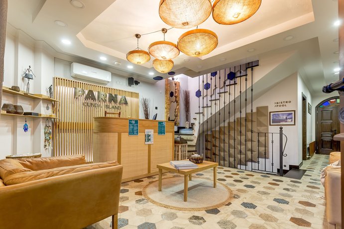 Imagen de los interiores del Parna Hotel. Foto 20