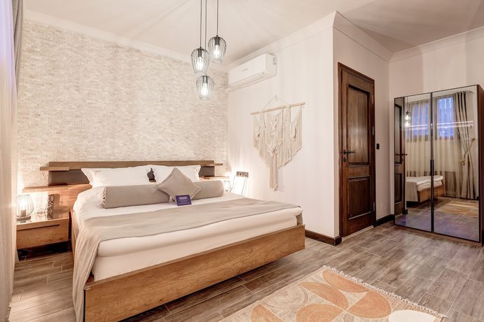 Imagen de la habitación del Parna Hotel. Foto 11