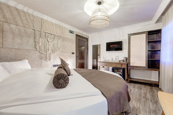 Imagen de la habitación del Parna Hotel. Foto 12