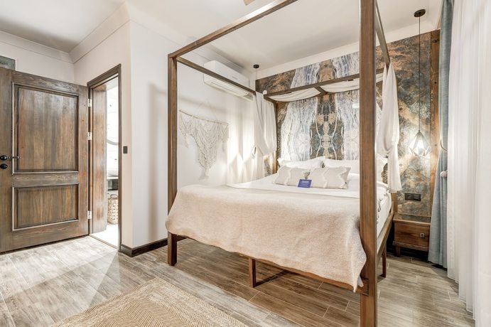 Imagen de la habitación del Parna Hotel. Foto 15