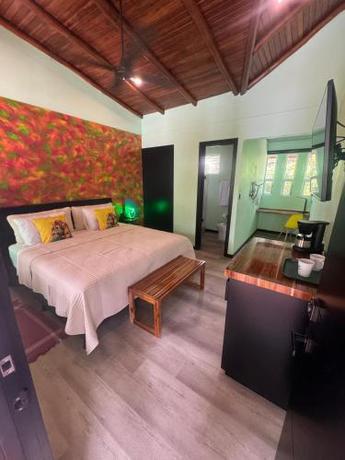 Imagen general del Parti Gras Hotel & Villas en Playa Potrero. Foto 14
