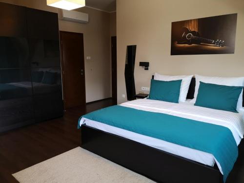 Imagen de la habitación del Parton Hotel & Bowling. Foto 19