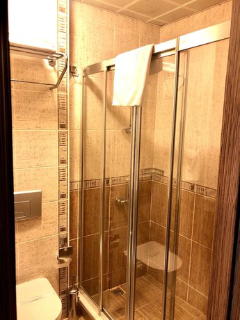 Imagen de la habitación del Pasabey Hotel. Foto 15