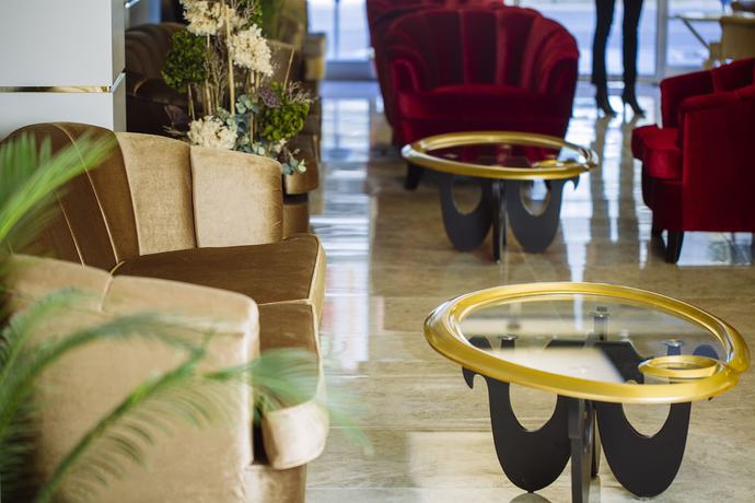 Imagen de los interiores del Pasaport Pier Hotel. Foto 18