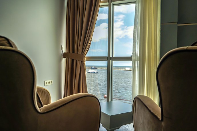 Imagen de la habitación del Pasaport Pier Hotel. Foto 9