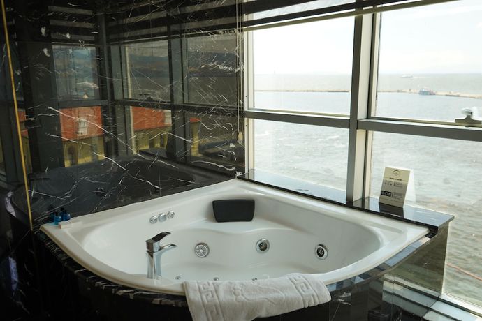 Imagen de la habitación del Pasaport Pier Hotel. Foto 16