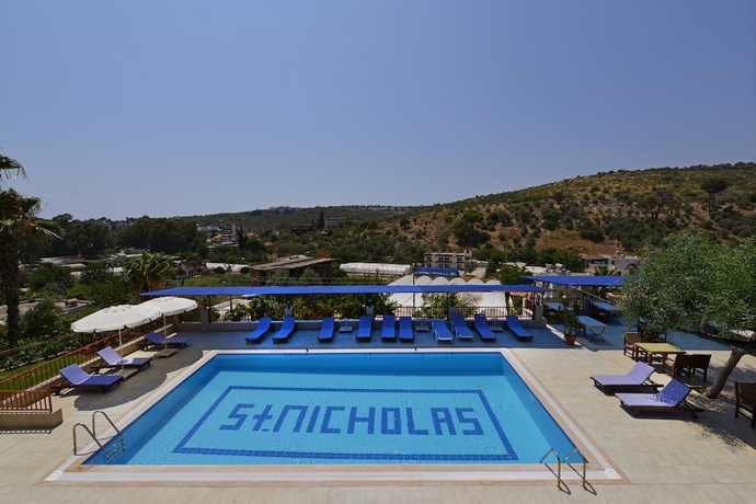 Imagen de la piscina del Patara Delfin Hotel. Foto 19
