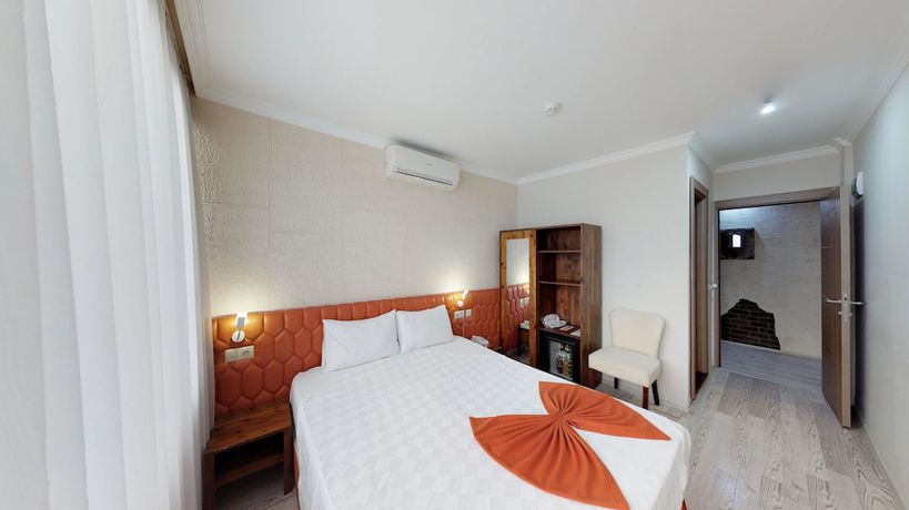 Imagen de la habitación del Patron Hotel. Foto 5