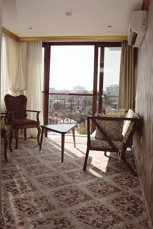 Imagen de la habitación del Patron Hotel. Foto 7