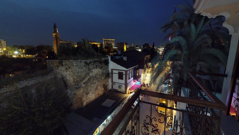 Imagen de la habitación del Patron Hotel. Foto 14