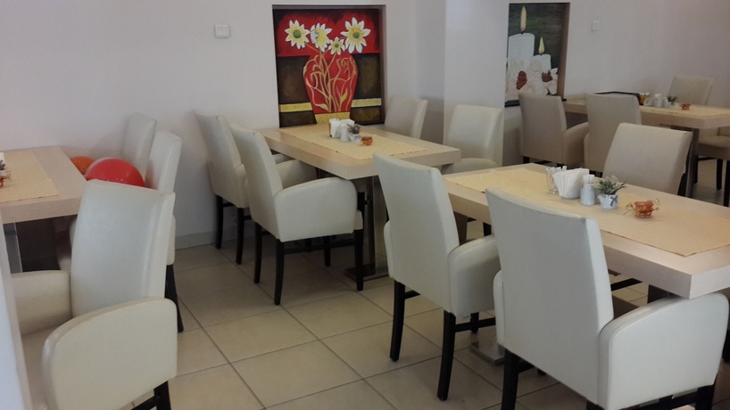 Imagen del bar/restaurante del Payidar Hotel. Foto 2