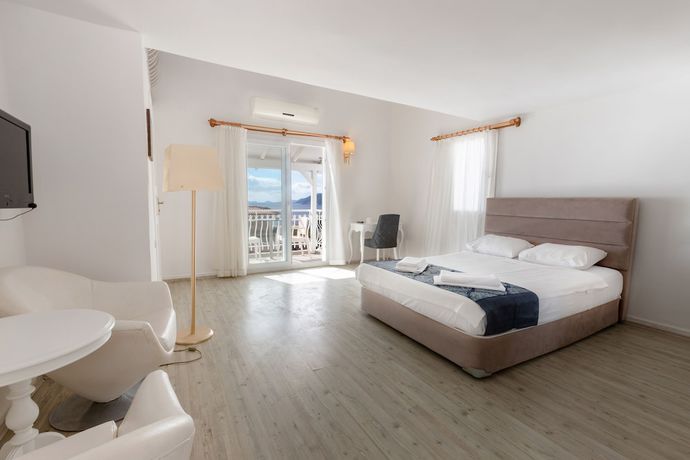 Imagen de la habitación del Peace Hotel. Foto 10