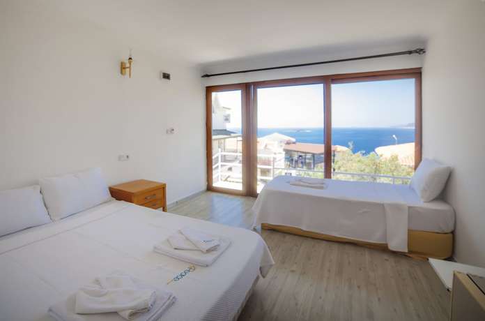 Imagen de la habitación del Peace Hotel. Foto 13