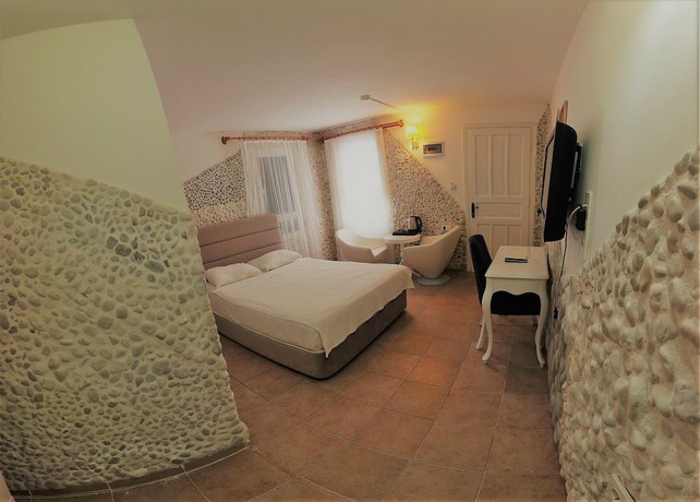 Imagen de la habitación del Peace Hotel. Foto 16