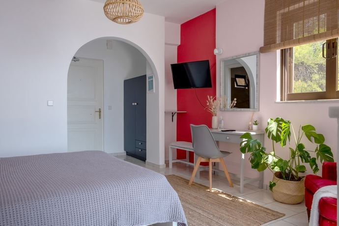 Imagen de la habitación del Pefkides Aegina Apartments. Foto 8