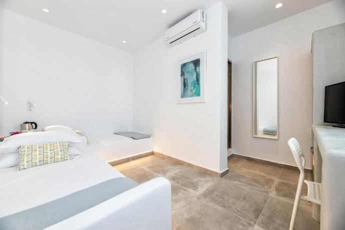 Imagen de la habitación del Pelican Paros. Foto 14