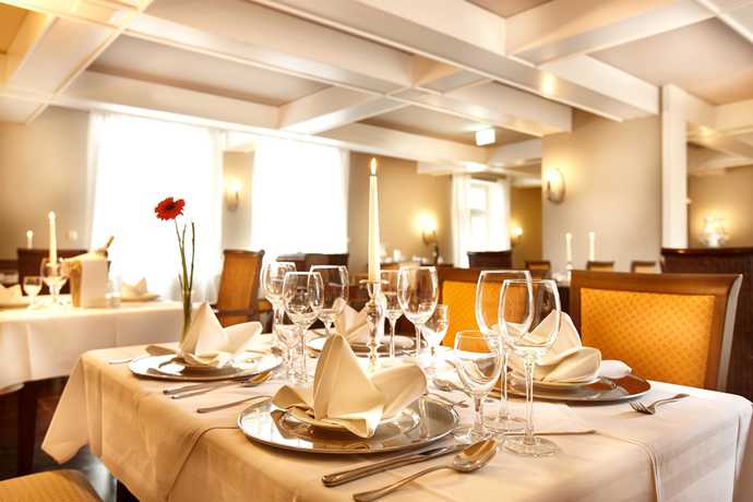 Imagen del bar/restaurante del Pelli Hof Rendsburg By Tulip Inn. Foto 6