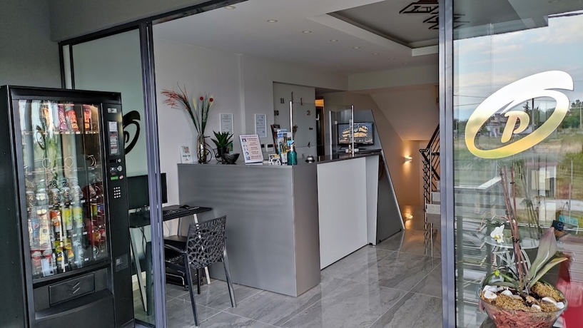 Imagen de los interiores del Peloton Inn. Foto 19