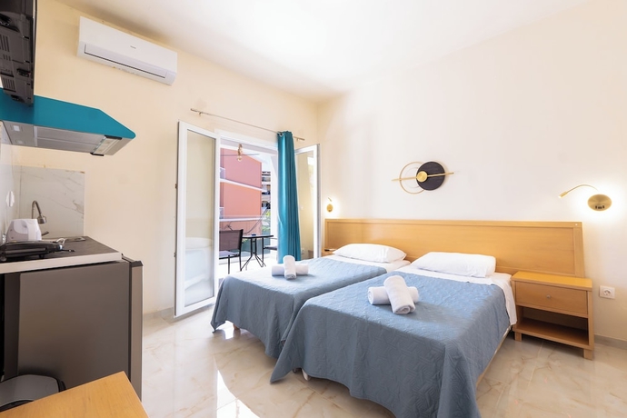 Imagen de la habitación del Penelope Luxury Sea Front Studios. Foto 12