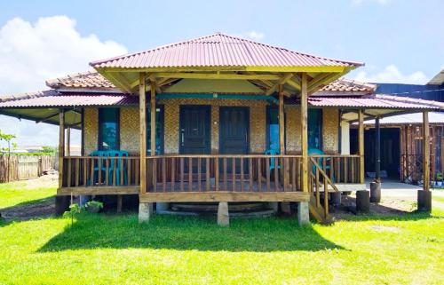 Imagen de la habitación del Penginapan Erbysa. Foto 16