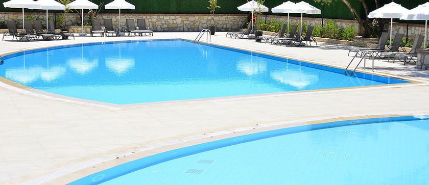 Imagen de la piscina del Peninsula Pine Club Boutique Hotel and Spa. Foto 18