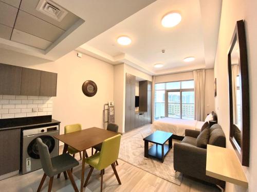 Imagen de la habitación del Penrose Place Dubai JVC. Foto 3