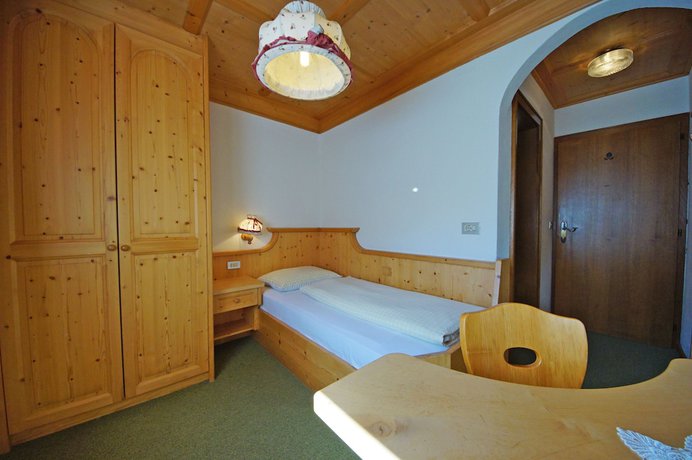 Imagen de la habitación del Pension Arnica. Foto 14