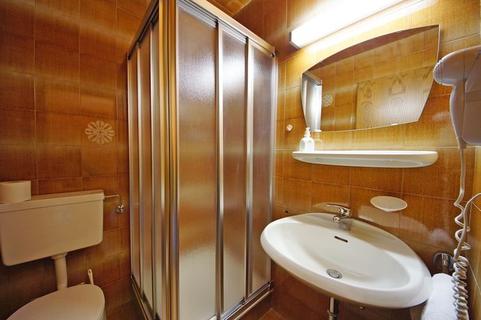 Imagen de la habitación del Pension Arnica. Foto 15