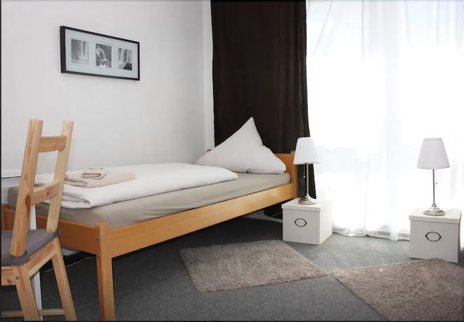 Imagen de la habitación del Pension Genat. Foto 9