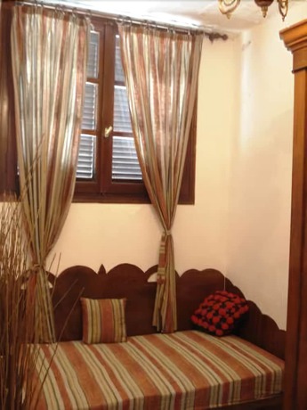 Imagen de los interiores del Pension Lagoudera. Foto 16