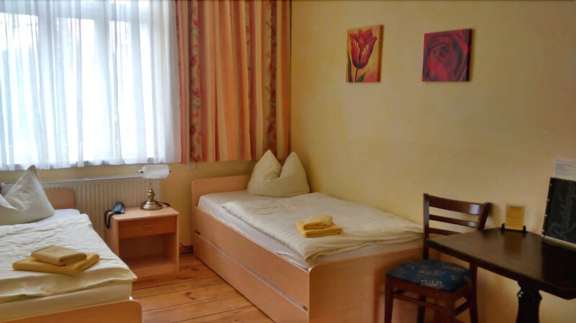 Imagen de la habitación del Pension Unicat. Foto 4