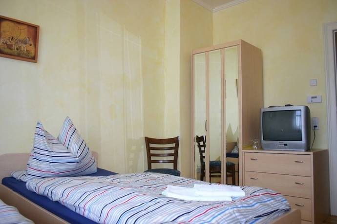 Imagen de la habitación del Pension Unicat. Foto 18