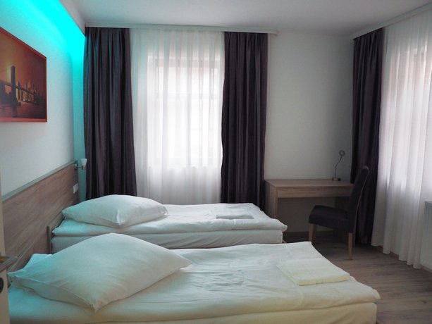 Imagen de la habitación del Pension Villa Colosseo. Foto 8