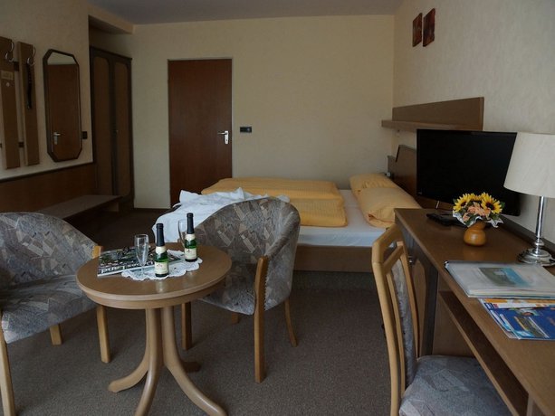 Imagen de la habitación del Pension und Landhaus W&ouml;lfel. Foto 17