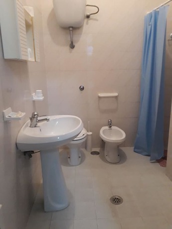 Imagen de la habitación del Pensione Nettuno. Foto 10