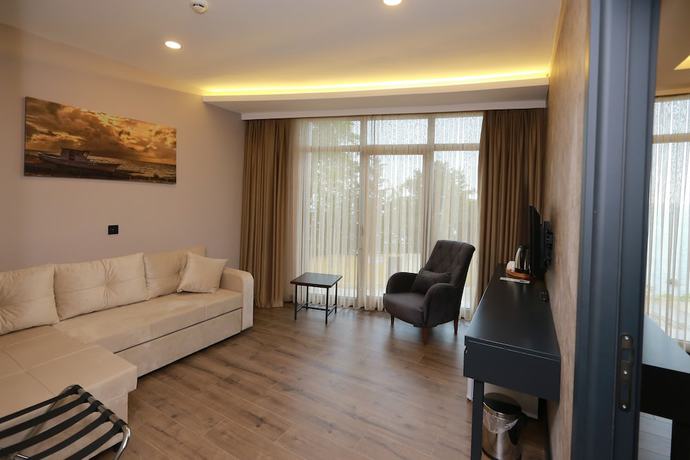 Imagen de la habitación del Pentahor Hotel. Foto 4