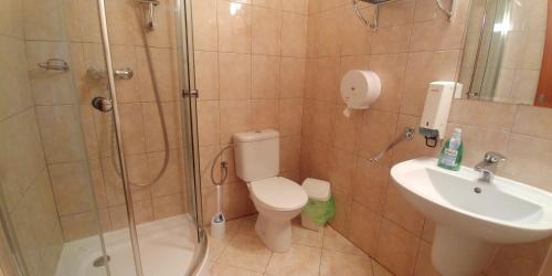 Imagen de la habitación del Penzi&oacute;n Helios. Foto 7