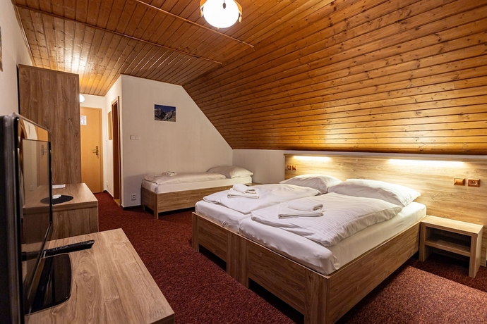 Imagen de la habitación del Penzi&oacute;n Lomnicky. Foto 4