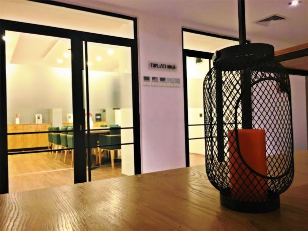 Imagen del bar/restaurante del Pera Hotel Luleburgaz, Luleburgaz. Foto 2