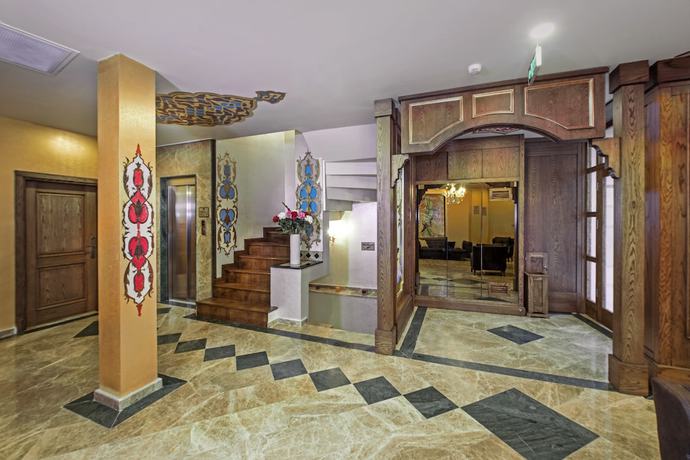 Imagen de los interiores del Perapolis Hotel. Foto 18
