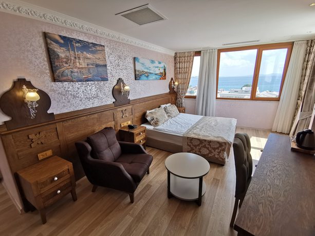 Imagen de la habitación del Perapolis Hotel. Foto 12