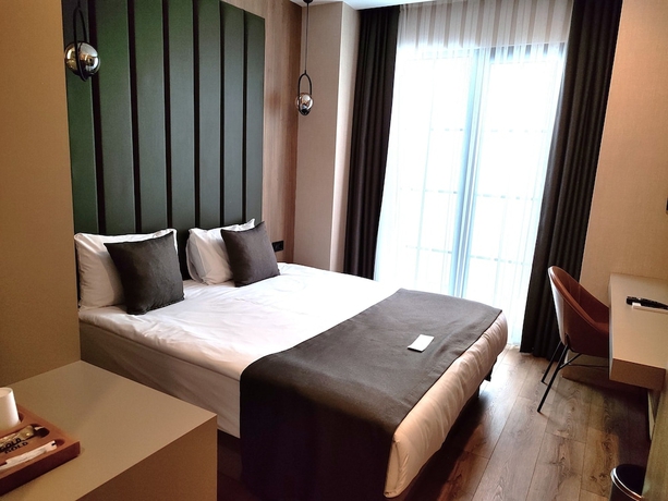 Imagen de la habitación del Perast City Hotel. Foto 2